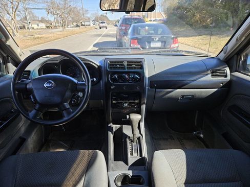 Used 2003 Nissan Xterra XE image 17