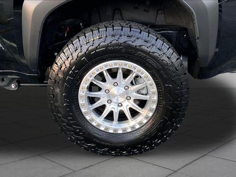 Used 2026 Toyota 4Runner SR5 AWD/4WD image 11