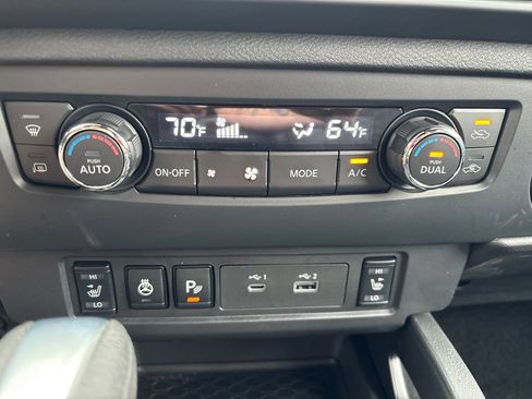 Used 2026 Nissan Frontier SV w/ SV Convenience Package AWD/4WD image 24