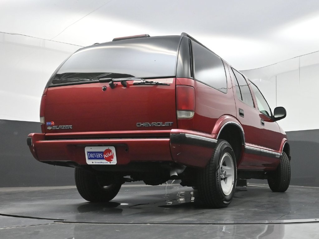 Used 1996 Chevrolet Blazer 2WD 4-Door image 20