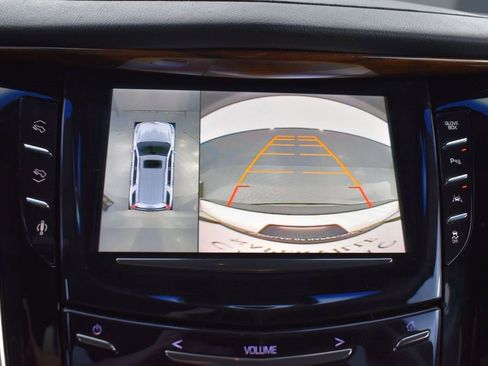 Used 2016 Cadillac Escalade Luxury image 17