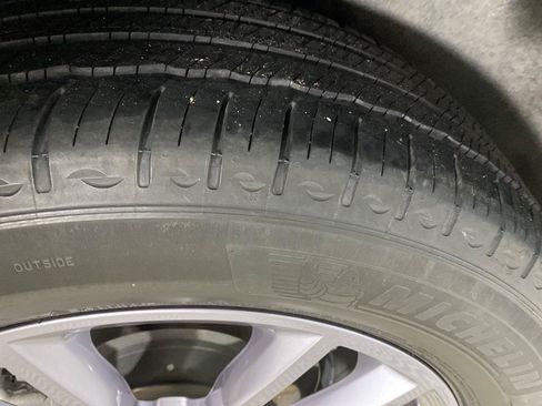 Used 2023 GMC Terrain SLT w/ LPO, Floor Liner Package FWD image 41