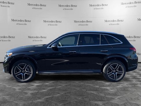 Used 2026 Mercedes-Benz GLC 300 GLC 300 image 2