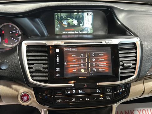 Used 2016 Honda Accord EX image 23