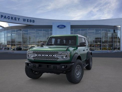 New 2025 Ford Bronco Badlands image 4