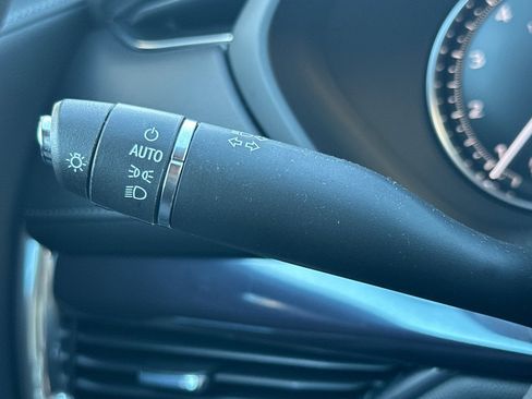 Certified 2023 Cadillac XT4 Luxury image 36