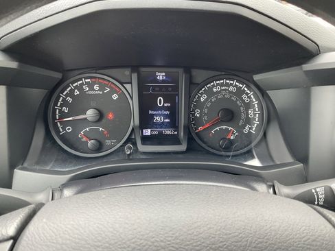 Used 2022 Toyota Tacoma SR image 14