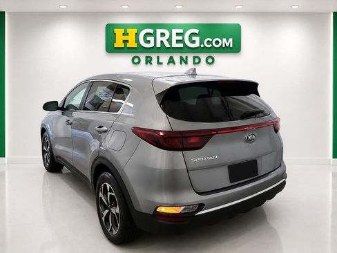Used 2022 Kia Sportage LX FWD image 2