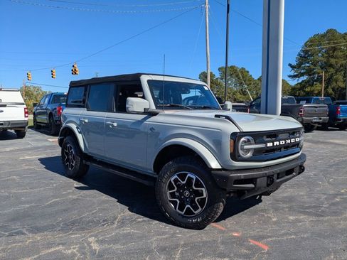 Certified 2022 Ford Bronco Outer Banks image 1