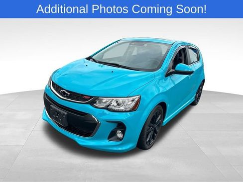 Used 2020 Chevrolet Sonic Premier w/ Driver Confidence Package FWD image 3