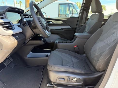 New 2027 Chevrolet Bolt LT w/ Comfort Package image 5