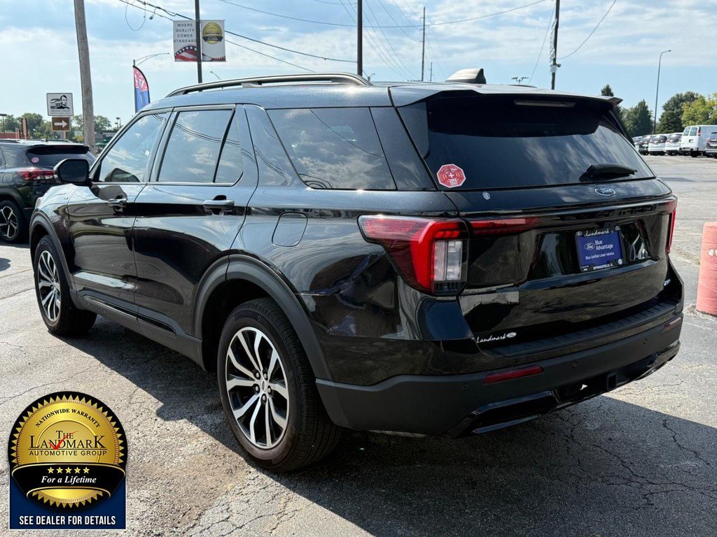 Used 2025 Ford Explorer ST-Line AWD/4WD image 7