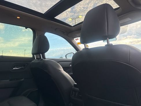 Certified 2023 Nissan Rogue S FWD image 27