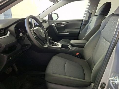 Certified 2025 Toyota RAV4 XLE w/ Convenience Package FWD image 16