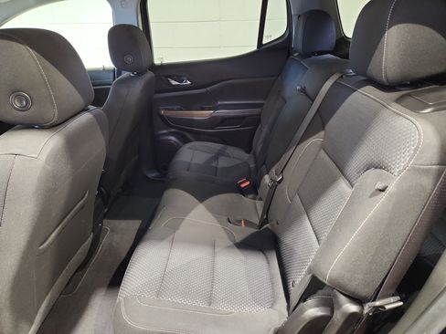 Certified 2023 GMC Acadia SLE w/ Elevation Edition image 18