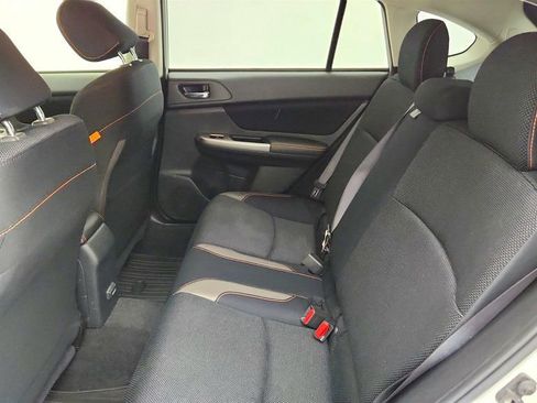Used 2017 Subaru Crosstrek 2.0i Premium AWD/4WD image 19