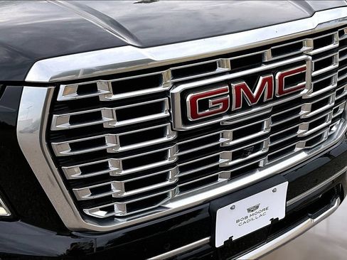 Used 2025 GMC Yukon Denali AWD/4WD image 31