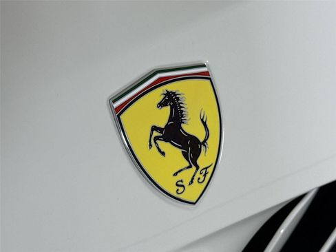 Used 2019 Ferrari GTC4Lusso T image 35