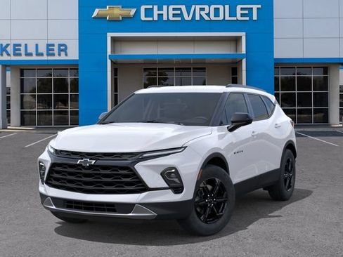 New 2026 Chevrolet Blazer LT w/ Convenience Package FWD image 6