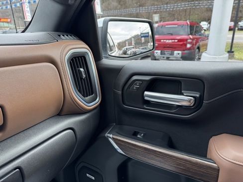Used 2021 Chevrolet Silverado 1500 High Country image 27
