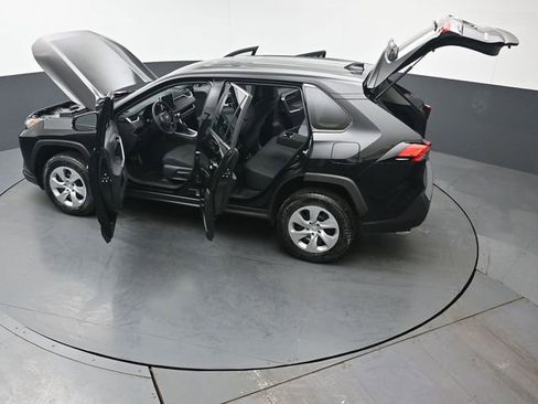 Certified 2025 Toyota RAV4 LE AWD/4WD image 44