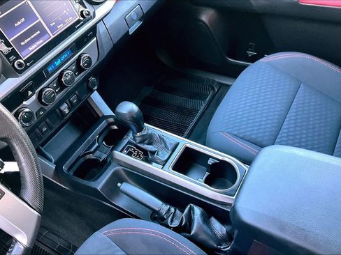 Certified 2021 Toyota Tacoma SR5 image 14