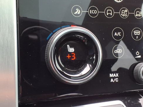 Used 2022 Land Rover Range Rover Westminster Edition image 17