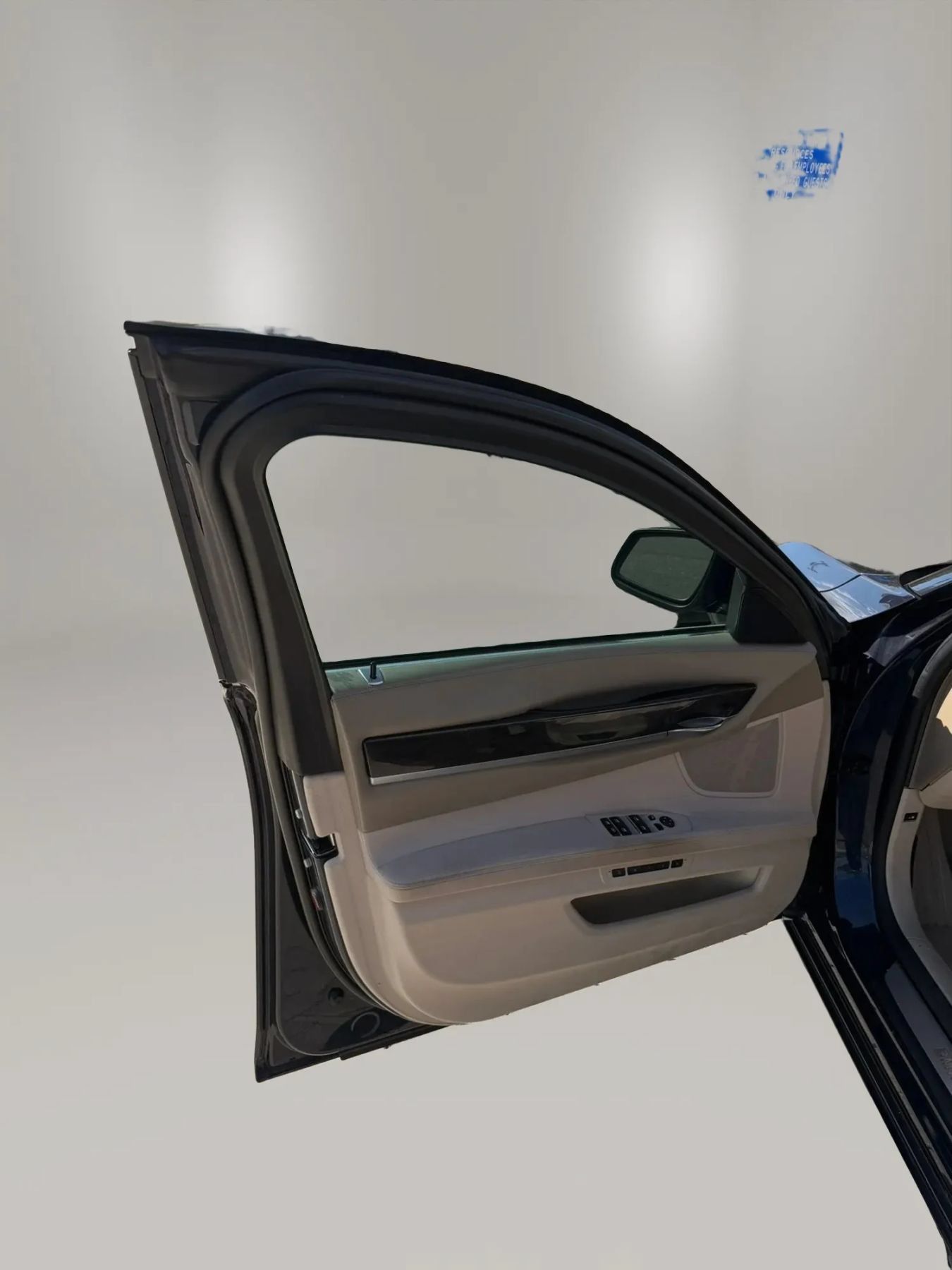 Used 2012 BMW 740Li RWD image 3