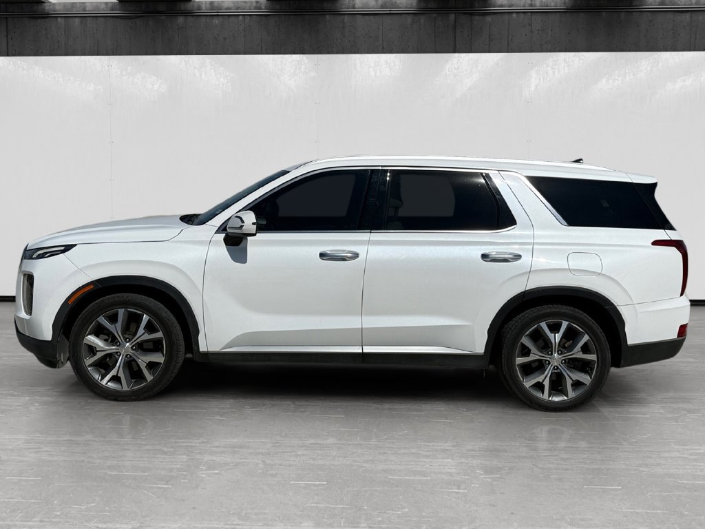 Used 2021 Hyundai Palisade SEL w/ Premium Package FWD image 2