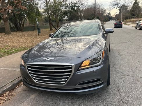 Used 2015 Hyundai Genesis 3.8 w/ Option Group 03 image 9