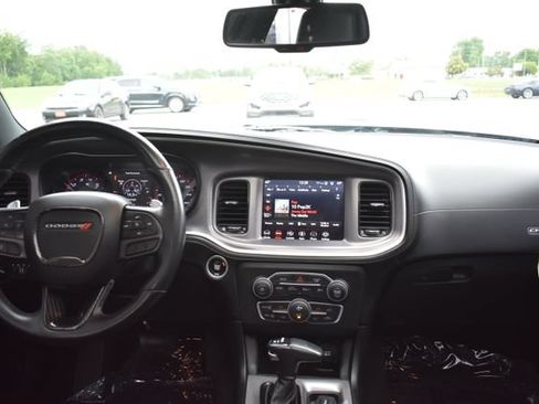Used 2022 Dodge Charger R/T w/ Plus Group RWD image 40