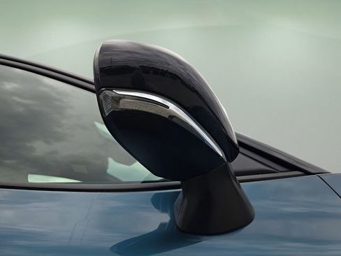 Used 2025 Toyota Camry XSE FWD image 16