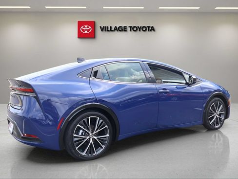 Certified 2026 Toyota Prius XLE FWD image 5
