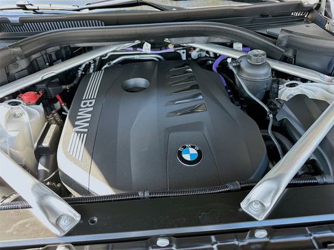 Used 2024 BMW X5 sDrive40i w/ Premium Package image 31