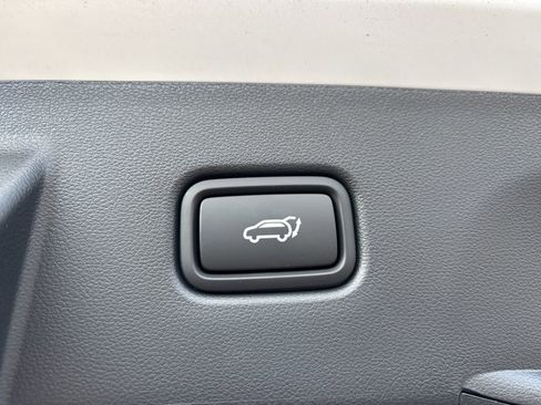 New 2024 Hyundai Tucson Limited image 11