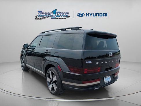 Used 2024 Hyundai Santa Fe Limited FWD image 6