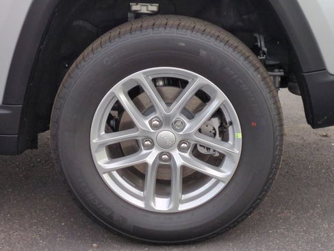 New 2025 Jeep Grand Cherokee Laredo X image 26