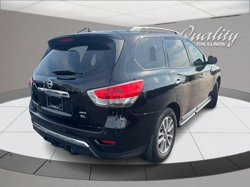Used 2013 Nissan Pathfinder SL AWD/4WD image 4