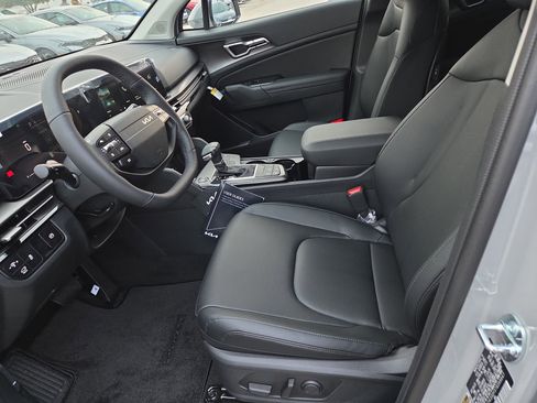 New 2026 Kia Sportage EX image 4