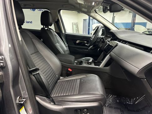 Used 2025 Land Rover Discovery Sport S image 26