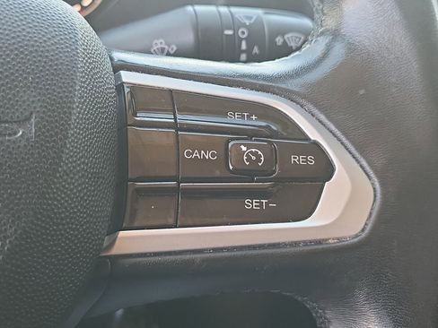 Used 2023 RAM ProMaster 2500 w/ Driver Convenience Group image 23