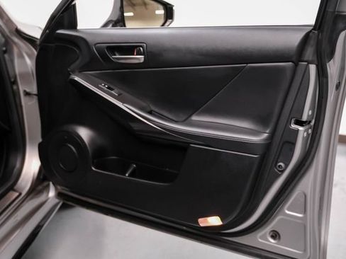 Used 2022 Lexus IS 350 F Sport image 44