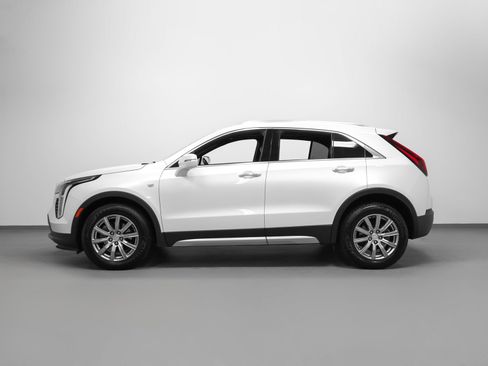 Used 2021 Cadillac XT4 Premium Luxury w/ Cold Weather Package AWD/4WD image 2