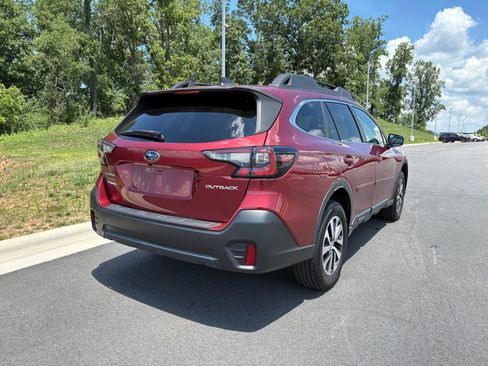 Used 2022 Subaru Outback Premium AWD/4WD image 9