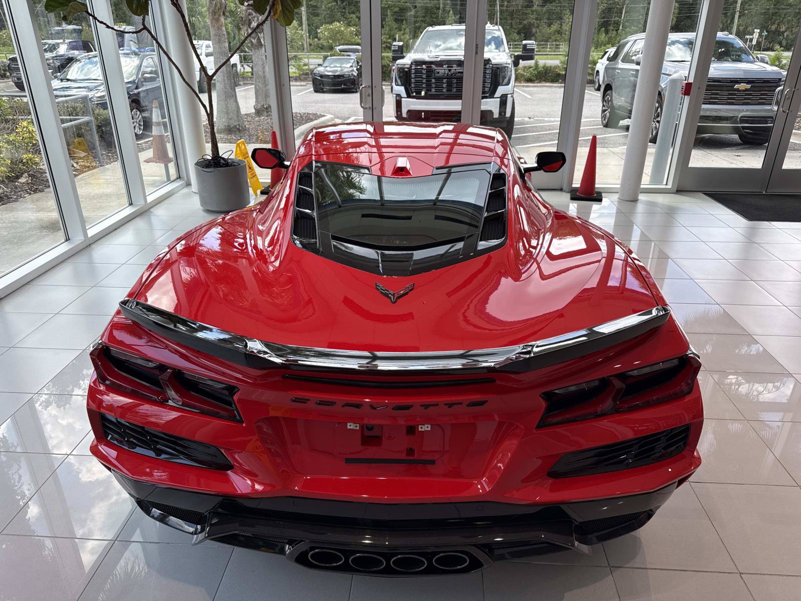 Used 2025 Chevrolet Corvette Z06 RWD image 5