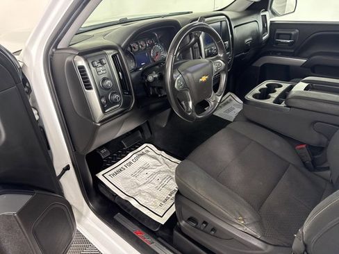 Used 2018 Chevrolet Silverado 1500 LT w/ LT Convenience Package image 17