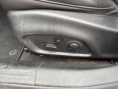 Used 2023 Jeep Compass Latitude image 9