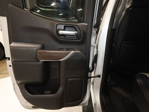 Used 2020 GMC Sierra 1500 SLE w/ SLE Value Package image 10