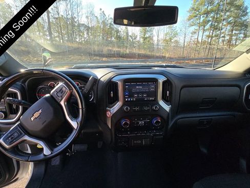 Used 2023 Chevrolet Silverado 2500 LT image 11