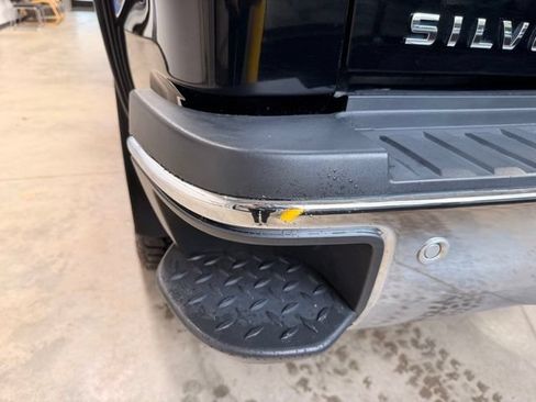 Used 2015 Chevrolet Silverado 2500 LTZ AWD/4WD image 15